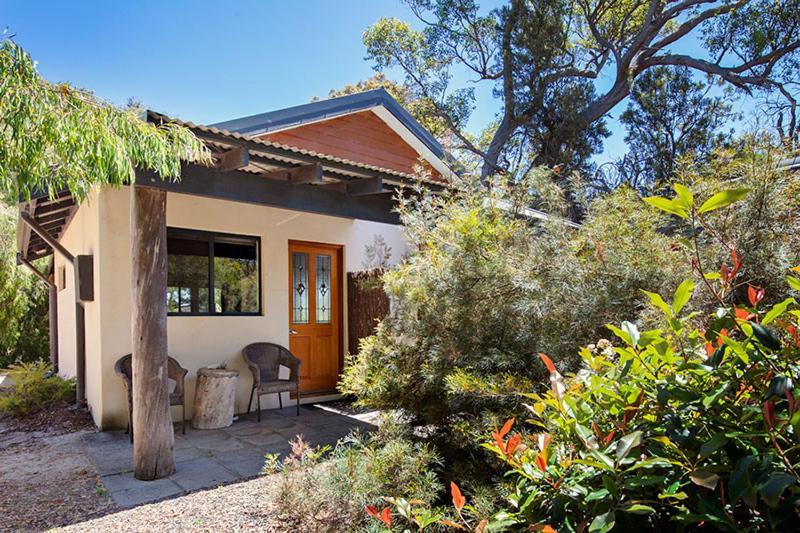 Silversprings Spa Retreat Pet Friendly Cottages And Glampings Metricup Exterior foto